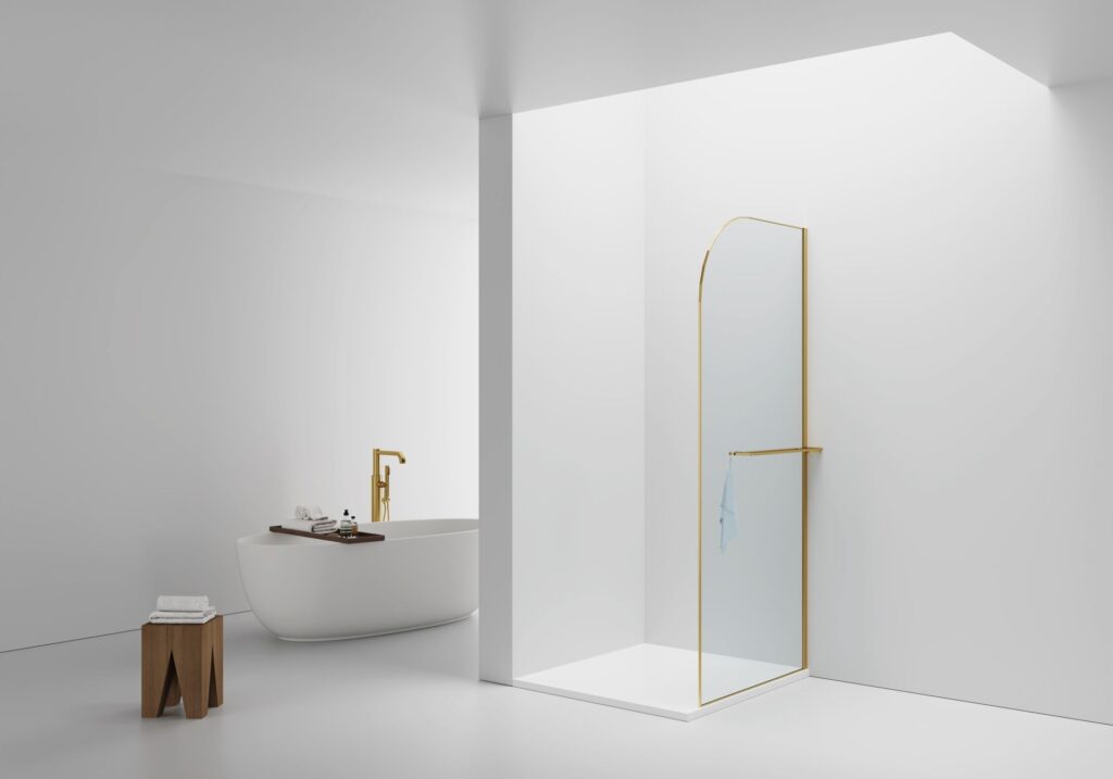 CURVY DOUCHE À L'ITALIENNE AVEC PORTE-SERVIETTE - COURBÉE - TRAITEMENT ANTI-CALCAIRE - RÉVERSIBLE - VERRE DE SÉCURITÉ 8MM - 100X200CM - OR BROSSÉ - VERRE CLAIR