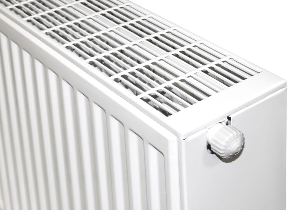 Radiateur panneau T33 Stelrad Novello – 600 × 1200 mm – 2 867 W – 8 raccordements – blanc